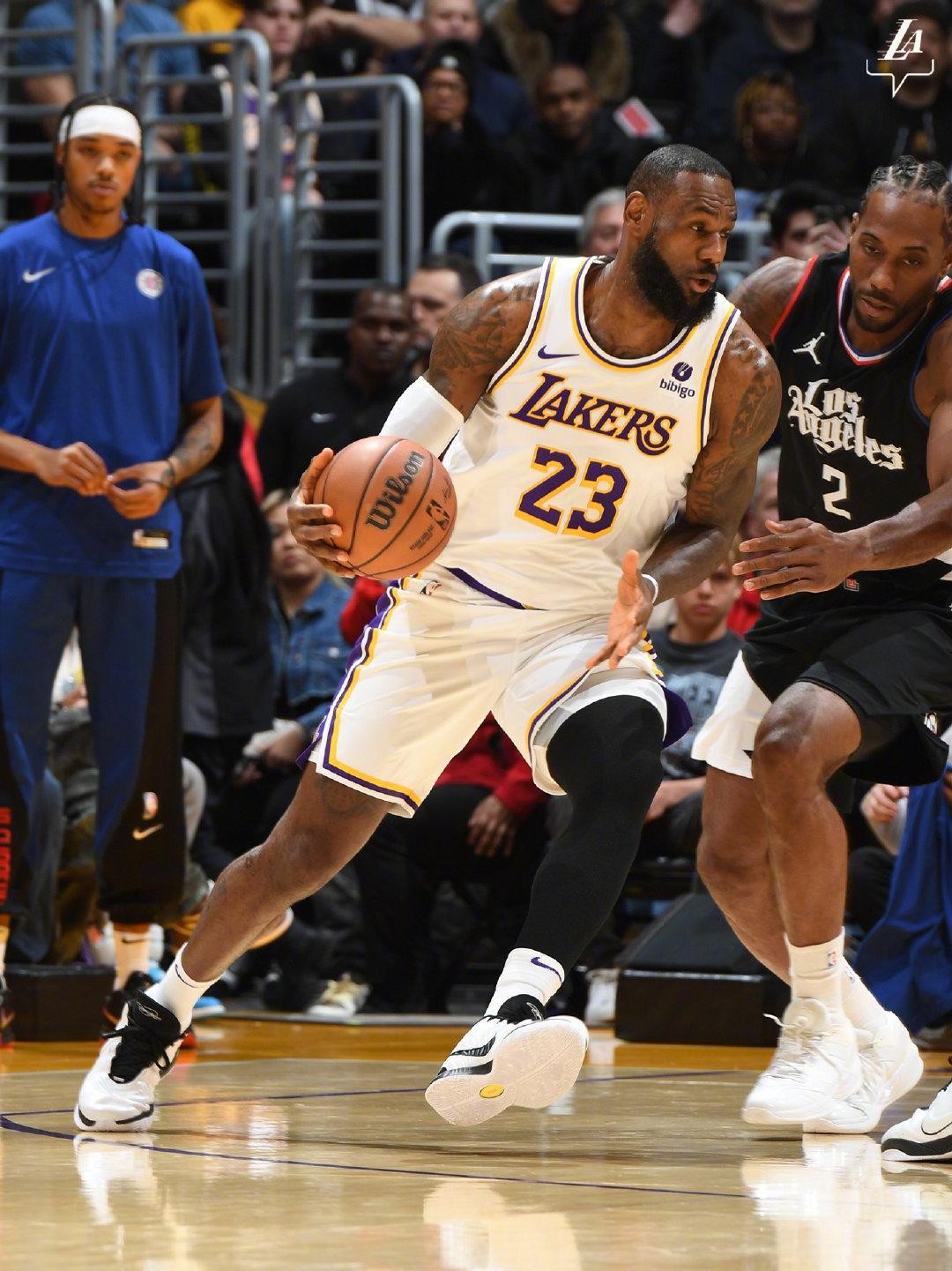  詹姆斯归队 开云官网用户登录