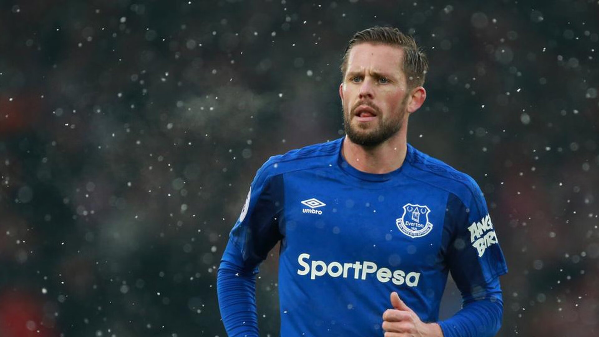 开云官网用户登录-穆古鲁扎迎来三赛季高光表现，勇士球迷沸腾！